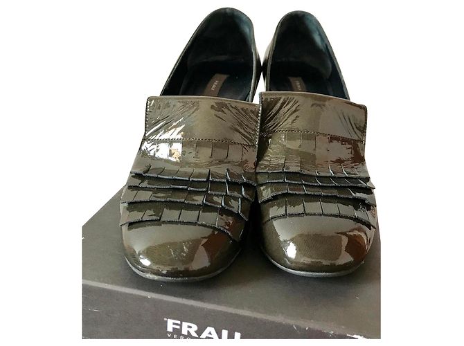 Autre Marque Frau Pumps Leder Olivgrün 37