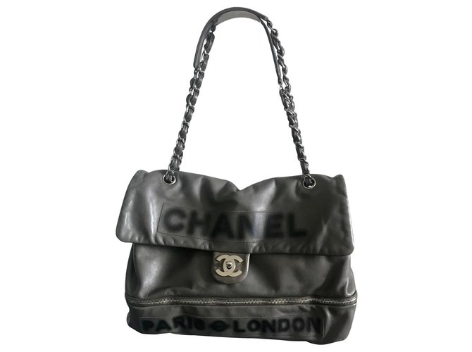 Chanel PARIS LONDON Grey Lambskin  ref.130713