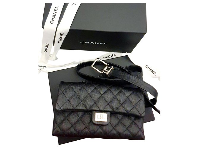 Chanel banana chanel pouch / mini bag new Black Metallic Leather  ref.130822