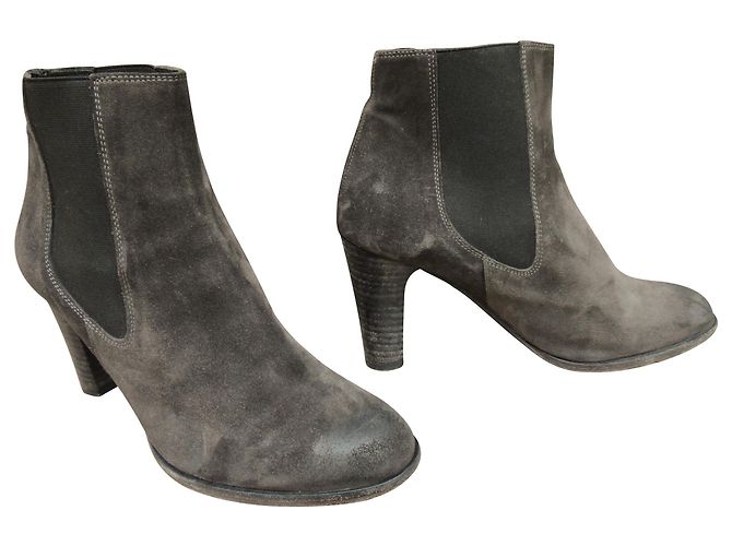 N.D.C. Made By Hand Botas NDC hechas a mano. Gris