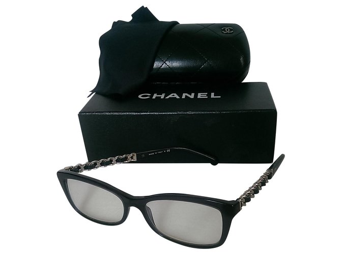 Chanel Des lunettes de soleil Argenté Bleu  ref.131935