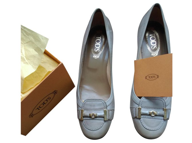 Tod's Pumps Beige Leather  ref.132104