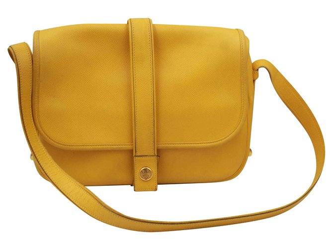 Hermès Handbags Yellow Leather  ref.132334