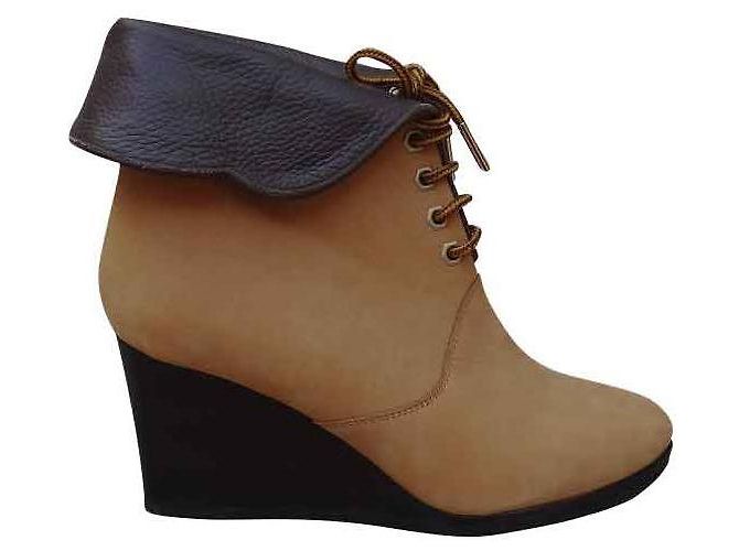Chloé Stiefeletten aus Leder Senfgelb