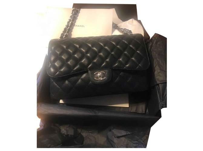 Chanel Timeless Jumbo Black Leather  ref.132421