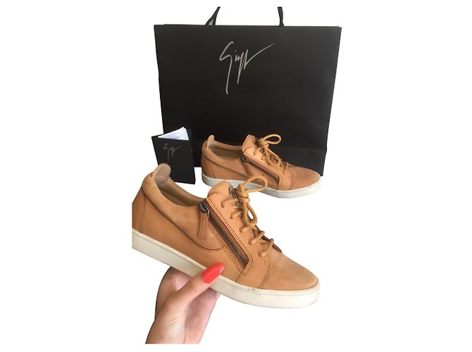 Giuseppe Zanotti Sneaker aus Leder Hellbraun 37
