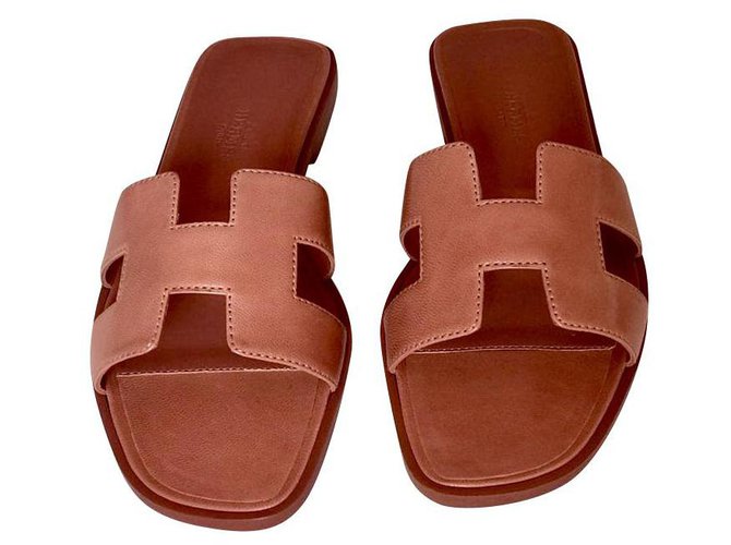 Oran Hermès Sandals Red Leather  ref.132674