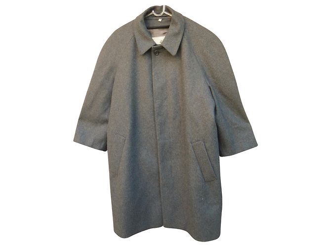 Burberry coat cut raglan Grey