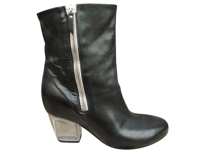 Botines Vic Matié de cuero negro