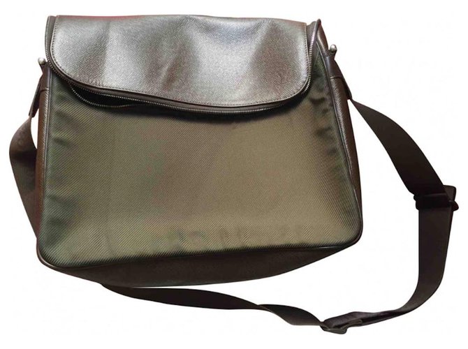Louis Vuitton LV handbag man Olive green Leather Cloth ref.133012