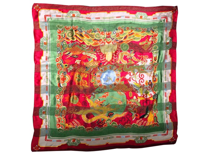 Très Grand Foulard Cartier Chine 132 cm Soie Rouge Vert  ref.133118