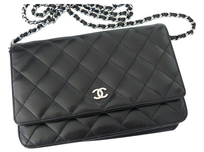 CHANEL Lambskin Wallet On Chain WOC lined Zip Chain Shoulder Bag Black  Leather ref.293063 - Joli Closet