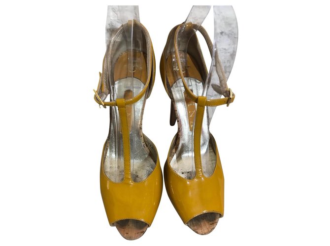 gina sandals