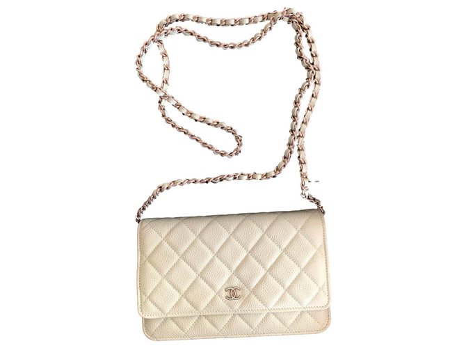Wallet On Chain WOC Chanel Light green Leather  ref.133650
