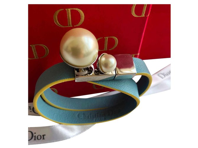 Christian Dior Bracelets Cuir Bleu clair  ref.133812