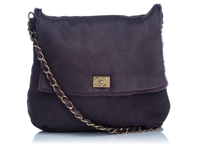 Chanel Purple Leather Schultertasche Lila Leder  ref.134131