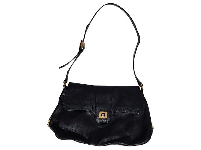 Borsa Aigner Etienne in pelle nera Nero