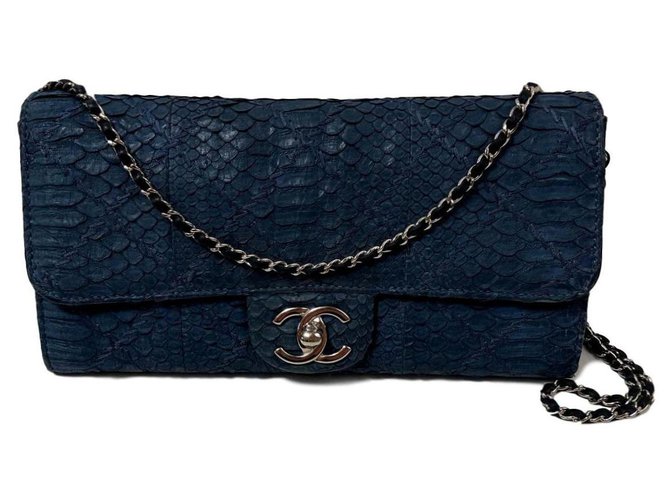 Timeless Chanel clássico Azul Píton  ref.134775