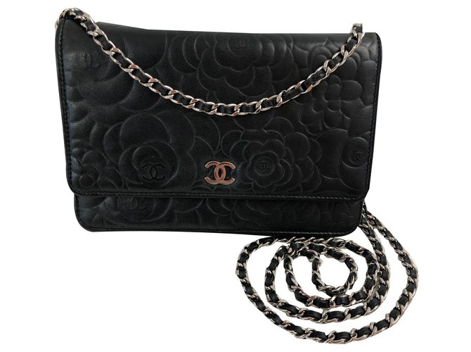 Wallet On Chain Chanel Woc camelia Negro Cuero  ref.134960