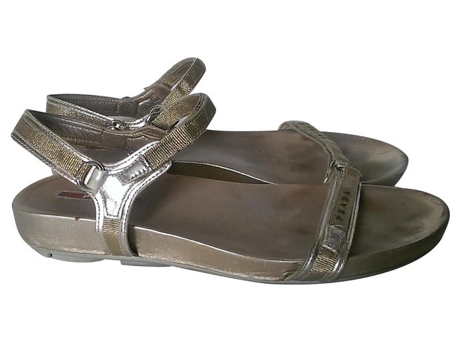 Prada sandali D'oro Pelle  ref.135023