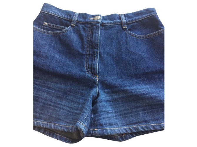 Pantalones cortos de Chanel Azul Algodón  ref.135273
