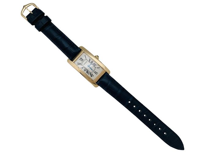 Cartier modelo "Tank Americaine" relógio em ouro amarelo, cuir. Couro  ref.135458