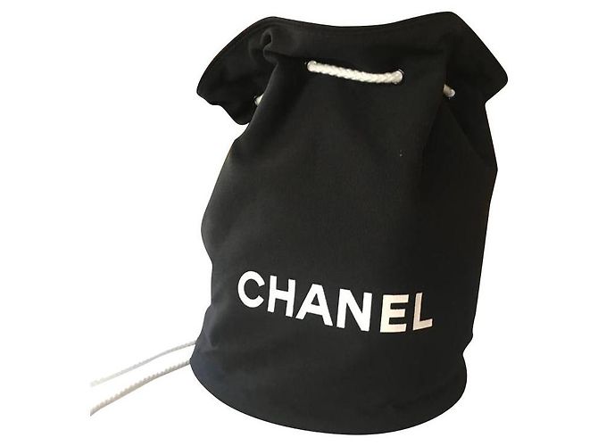 Mochila Chanel Negro