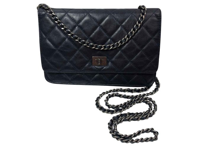 Wallet On Chain Chanel WOC Black Dark blue Leather  ref.135860