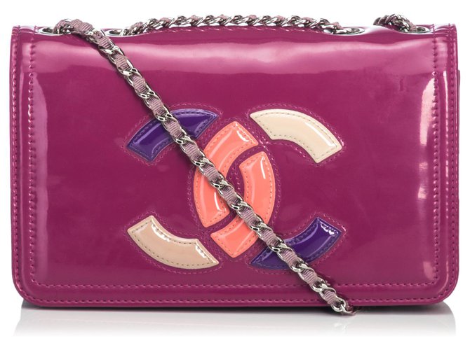 Wallet On Chain Bolso bandolera Chanel en charol rojo Roja Multicolor Cuero  ref.136166