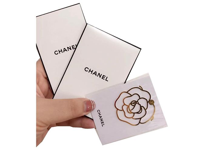 CHANEL Kamelien Lesezeichen Golden Metall