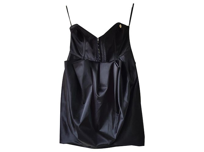 Vestido negro Mangano
