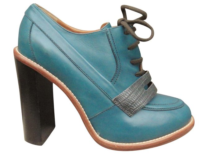 Chloé heels derby em condição de hortelã Azul Couro  ref.136654