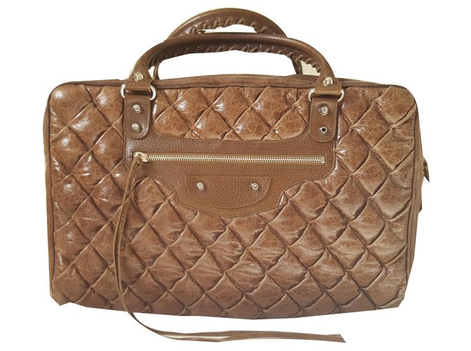 Balenciaga Quilted bowling Brown Leather  ref.136856