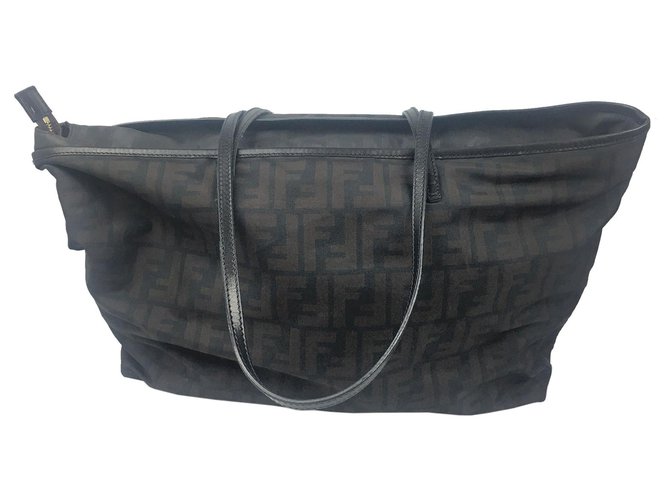Fendi Brown Zucca Canvas Shoulder Bag Black Leather Cloth Cloth  ref.136984