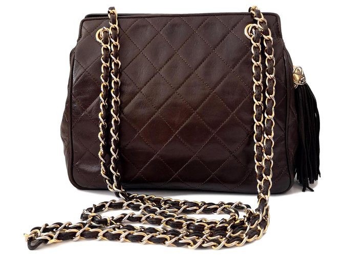 Chanel Brown Leather  ref.137077