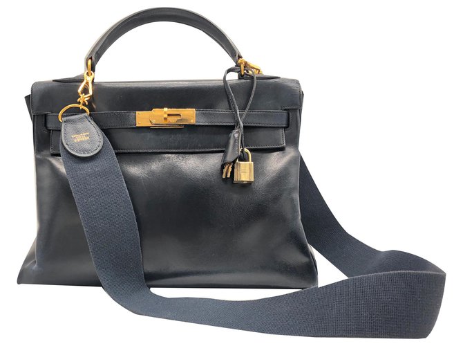 Hermès Kelly blue leather box bag. Cuir Bleu foncé  ref.137237