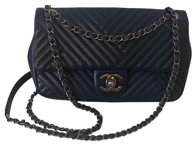 Camera Chanel classical Navy blue Dark blue Leather  ref.137380