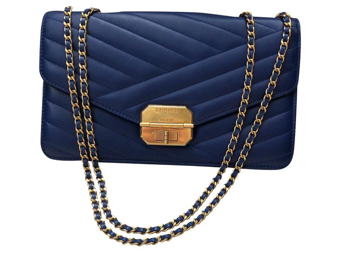 Timeless Chanel clásico Azul Azul marino Azul oscuro Cuero  ref.137532