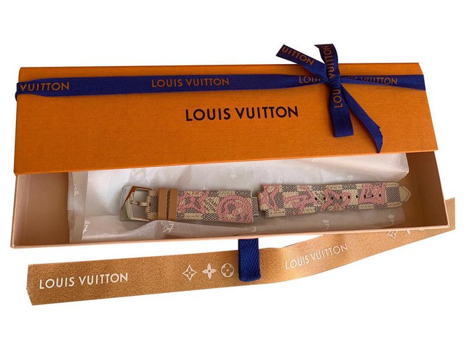 Louis Vuitton Pulseira de relógio Bege Couro  ref.138189