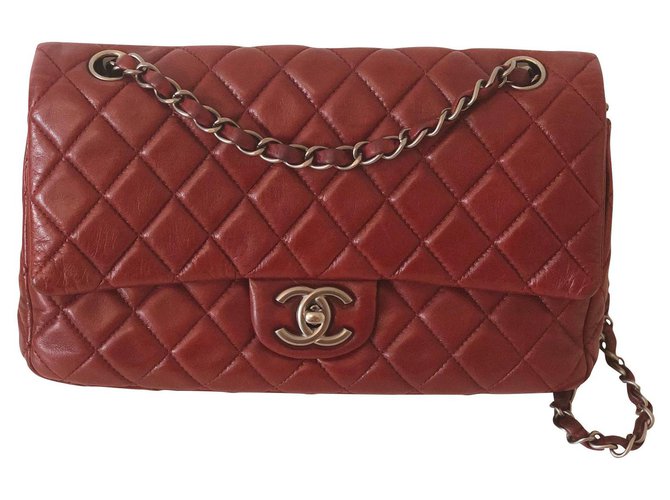 Timeless Chanel classical Dark red Leather  ref.138315