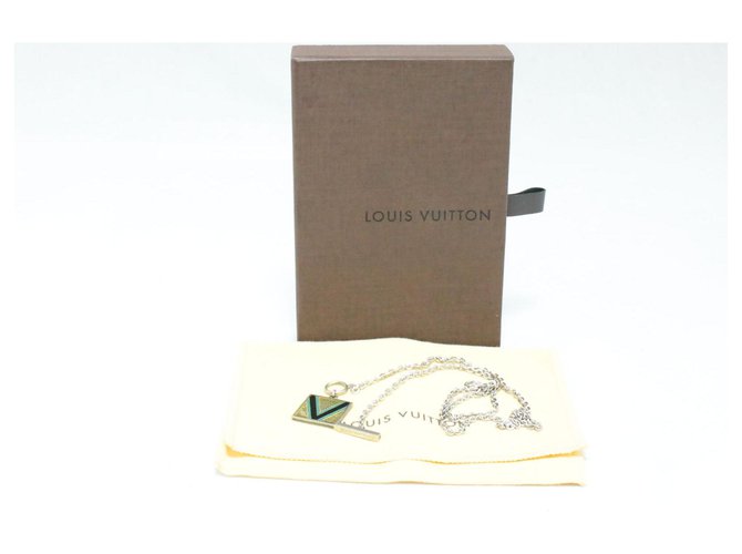 Louis Vuitton Necklace Silvery  ref.138462