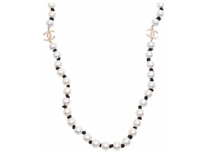 Chanel Perlenkette Weiß  ref.138486