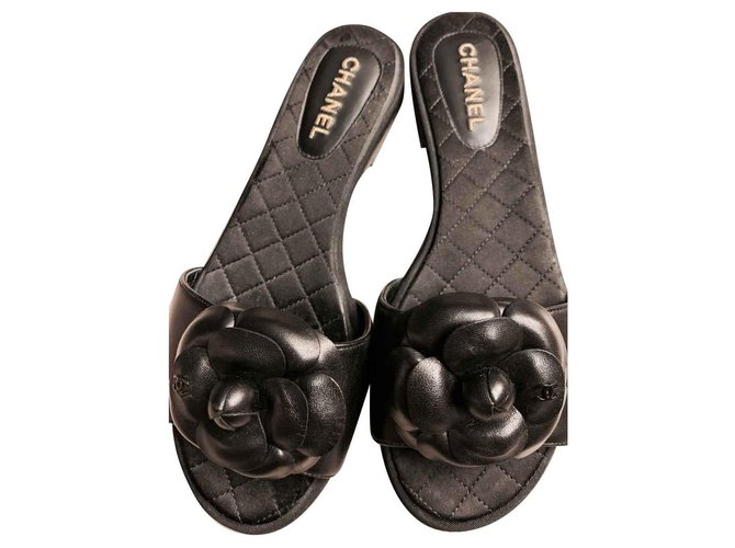 Chanel couro preto desliza sandálias chinelos37  ref.138881