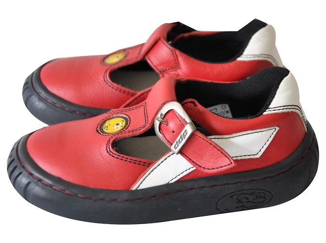 Autre Marque Sandales babies cuir rouge DDP Point 31