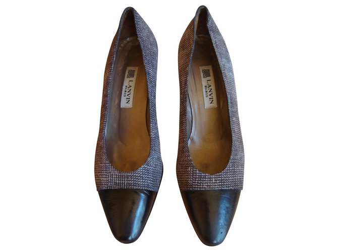 Lanvin Zapatos de tacón de ante vintage Gris Suecia  ref.139579
