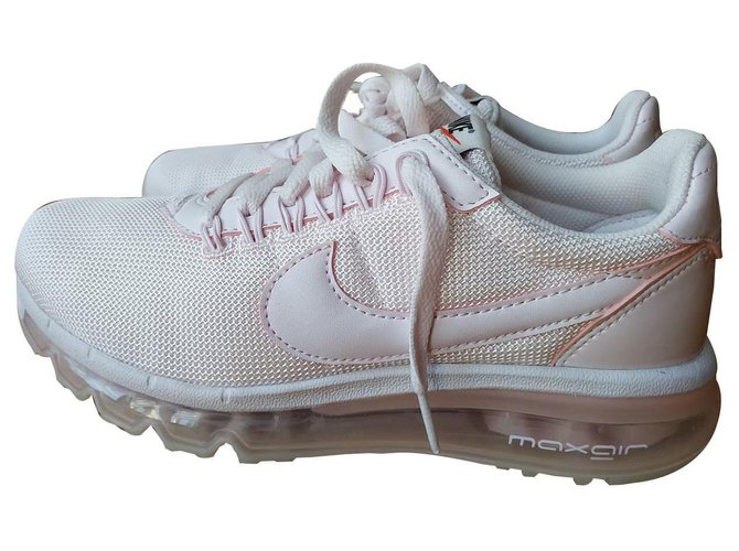 Nike Premium Ld Zero Trainers in Pearl Pink/ pearl pin Synthetic  ref.139658