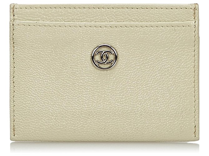 Suporte de cartão de couro branco Chanel  ref.140059