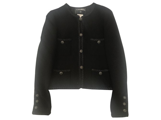 Top với hơn 53 về chanel jacket black mới nhất  cdgdbentreeduvn