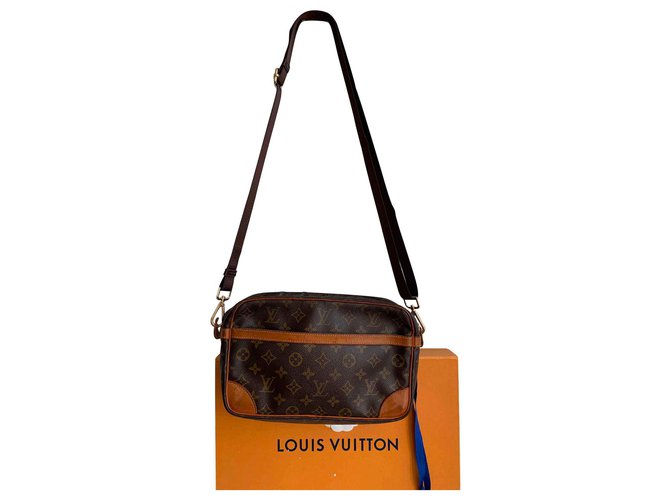 Louis Vuitton Compiegne Brown Cloth  ref.140895