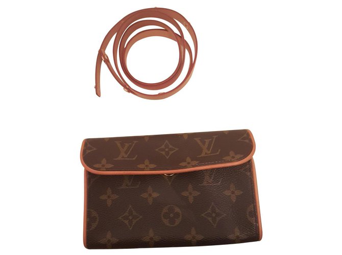 Louis Vuitton Pockets Brown Leather  ref.140957